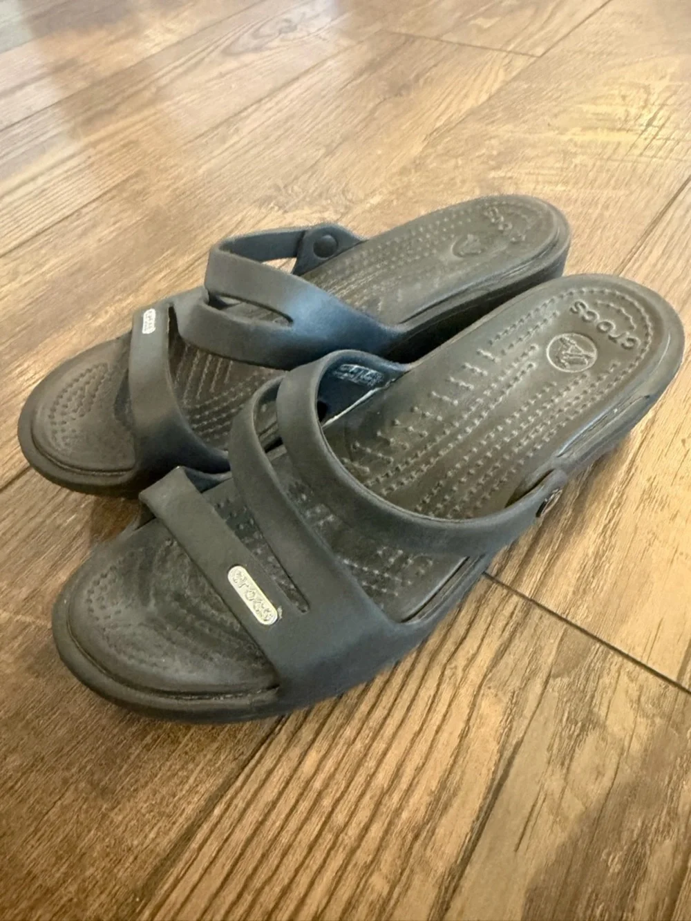 Crocs Patricia Wedge Sandals Womens Size 7 Black Strappy Slip On Comfort Shoes